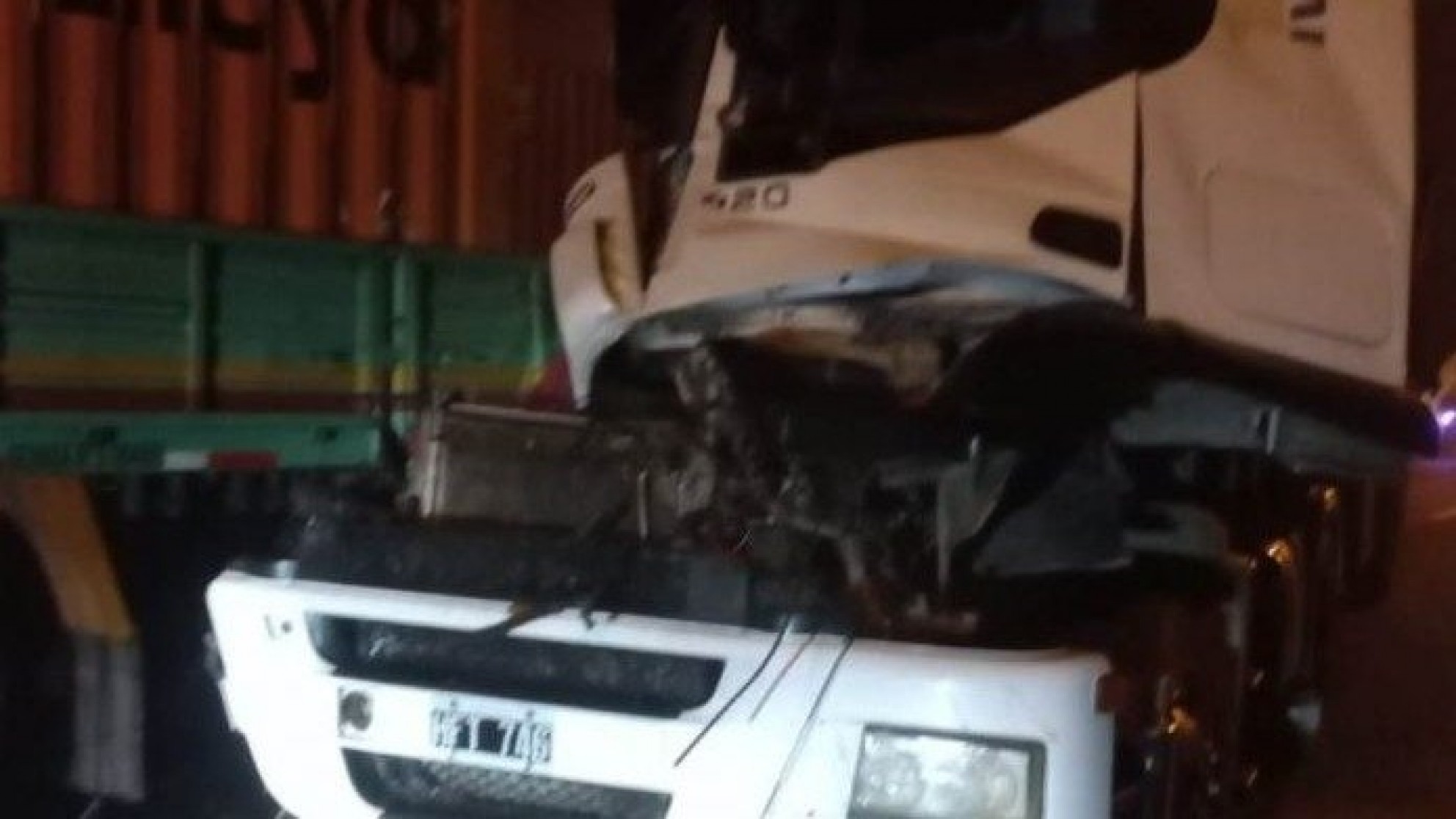 Tres camioneros mendocinos salvaron su vida de milagro en Chile